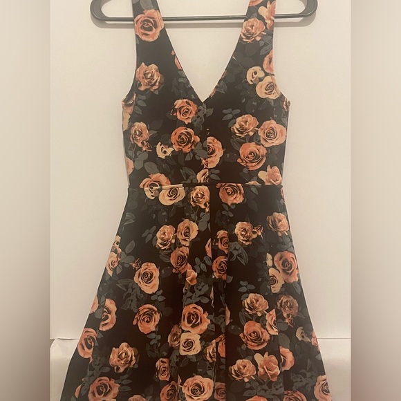 Forever 21 Pink and Black Dress - Picture 2 of 3